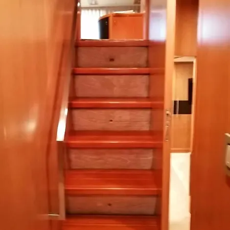 Botel R54 Premium Yacht Vigo