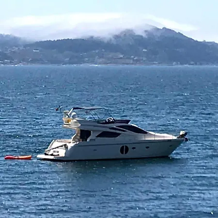 Botel R54 Premium Yacht *